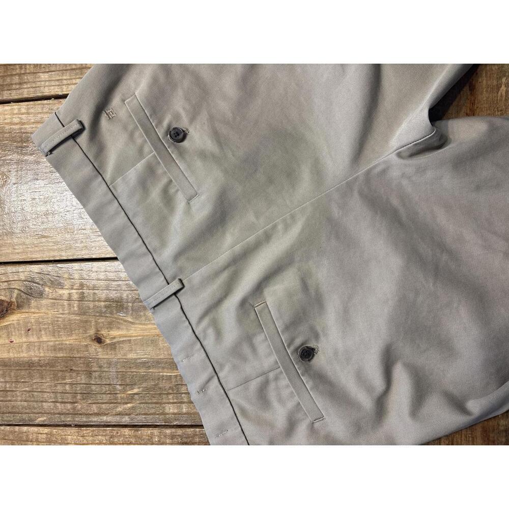Haggar Straight Fit Premium No Iron Khaki Pants 34 x 30 Men's Dress - Picture 2 of 4